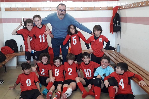 A ADREP é Campeã Distrital de Benjamins de Futsal.